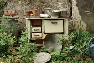 Read more about the article Why is DIY Junk Removal Not Recommended