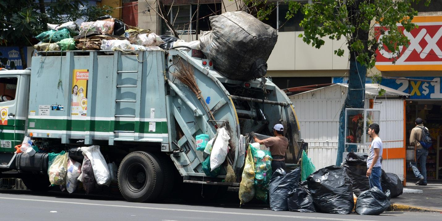 You are currently viewing Eco-Friendly Junk Removal: Responsible Disposal Practices
